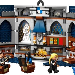Alternative view of LEGO Harry Potter 76411 Ravnklos banner