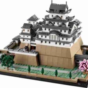 Alternative view of LEGO Architecture 21060 Himeji-palasset