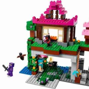 Alternative view of LEGO Minecraft 21183 Treningsområdet