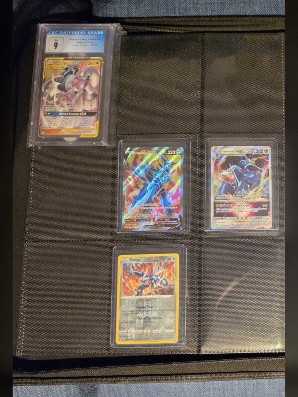 Permside med graderte kort, blant dem Arceus og Dialga og Palkia GX